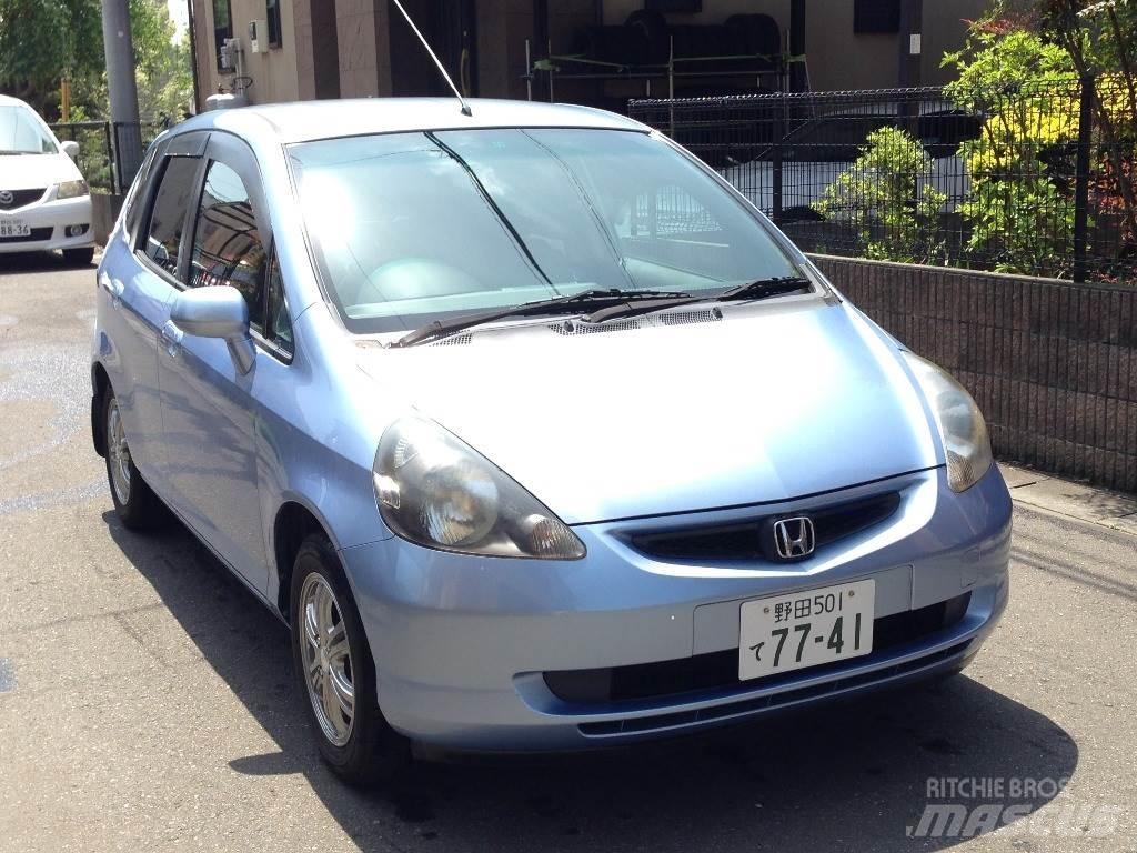 Honda LA-GD1 Automobily