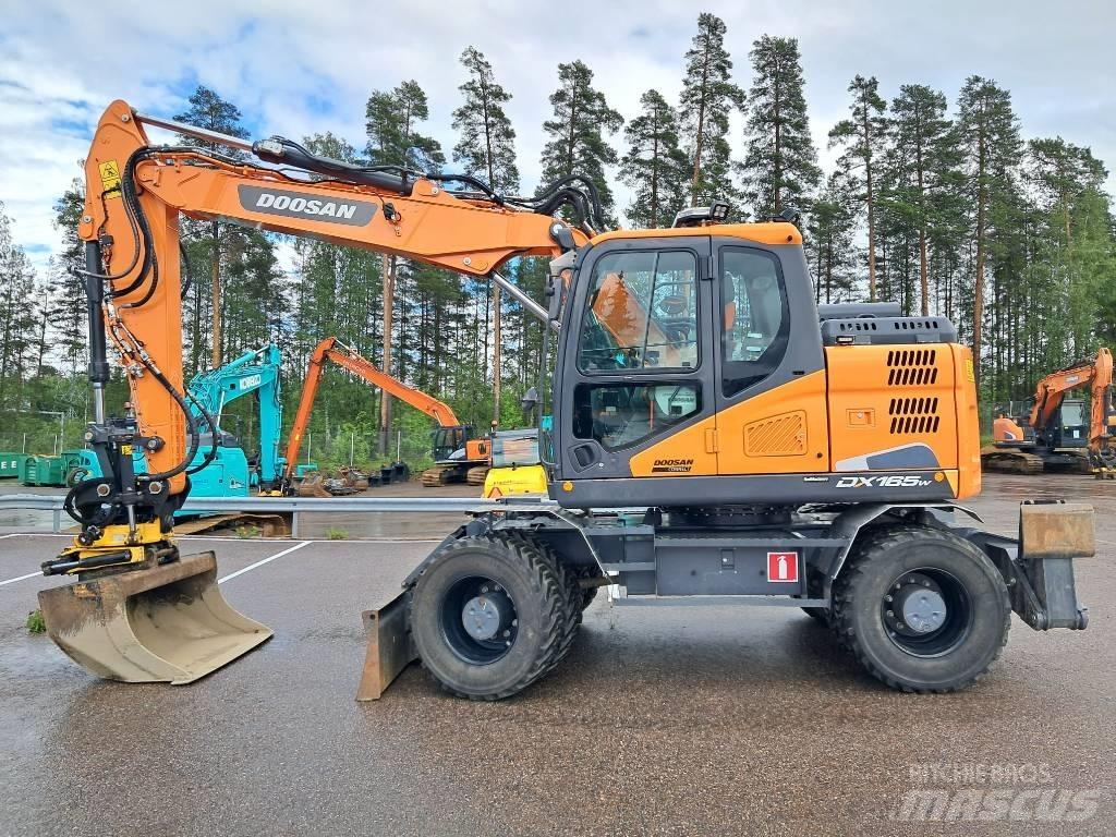 Doosan DX 165 W-5 Kolesové rýpadlá