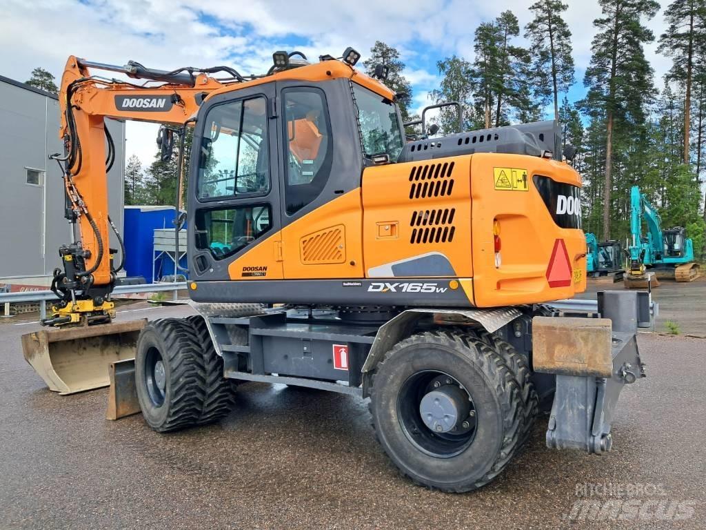 Doosan DX 165 W-5 Kolesové rýpadlá