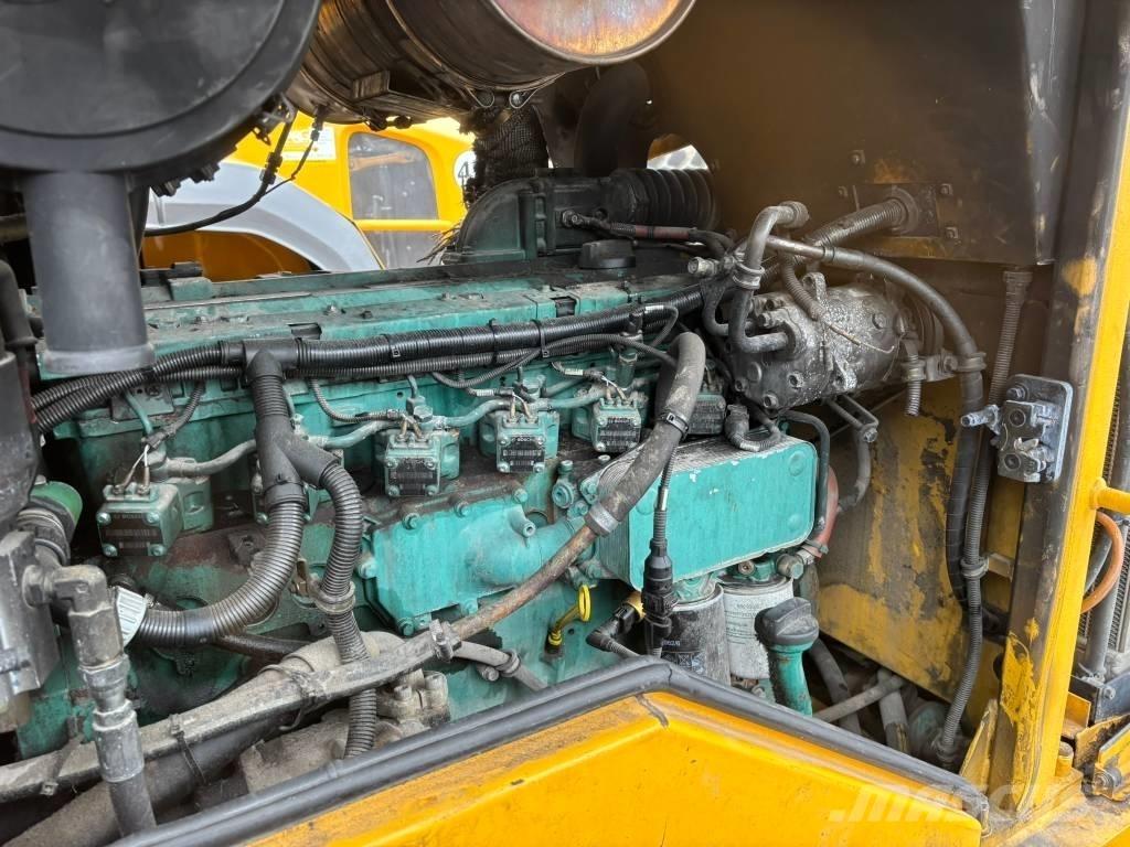 Volvo Radlader L60E Kolesové nakladače
