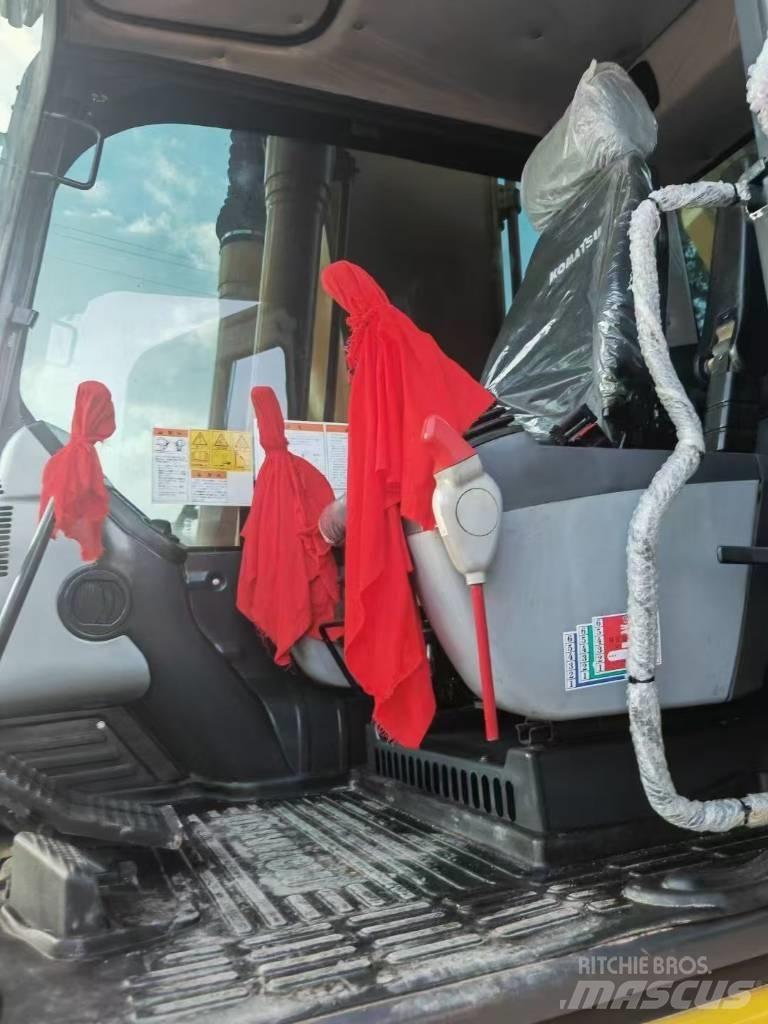 Komatsu 200-8 Pásové rýpadlá