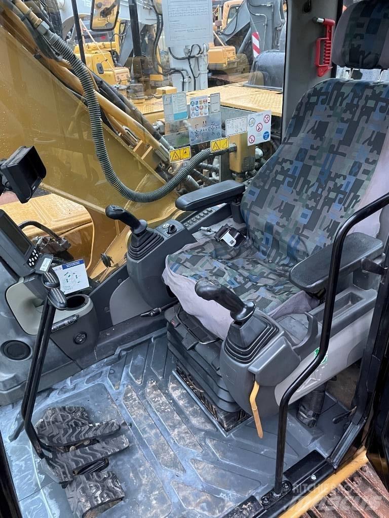 CAT 319D Pásové rýpadlá