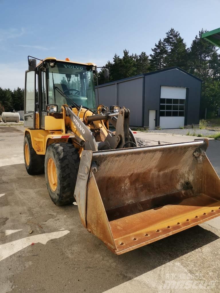 Volvo Radlader L30G Kolesové nakladače