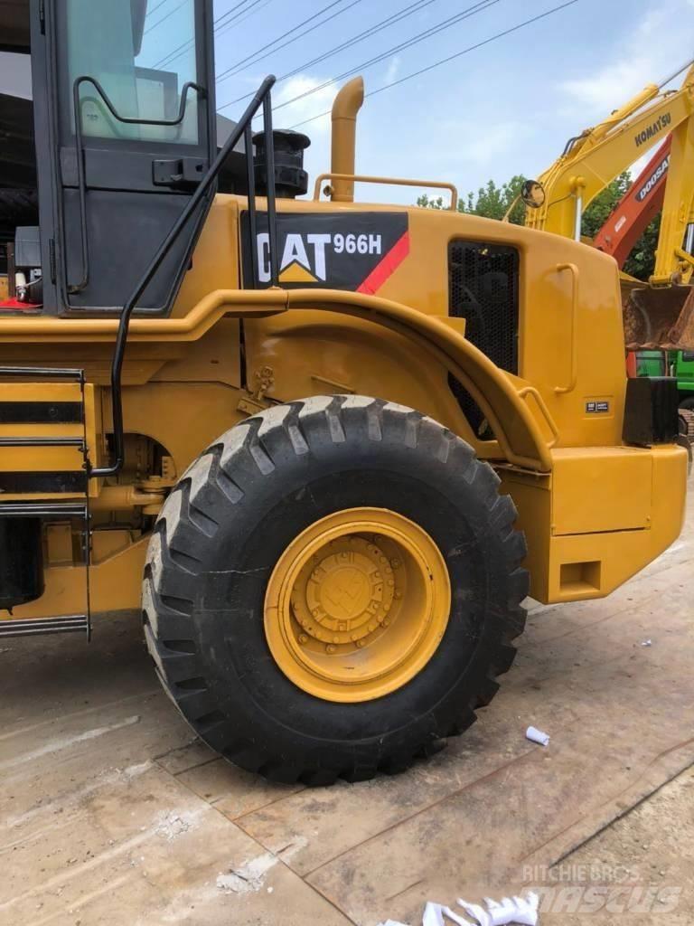 CAT 966H Kolesové nakladače