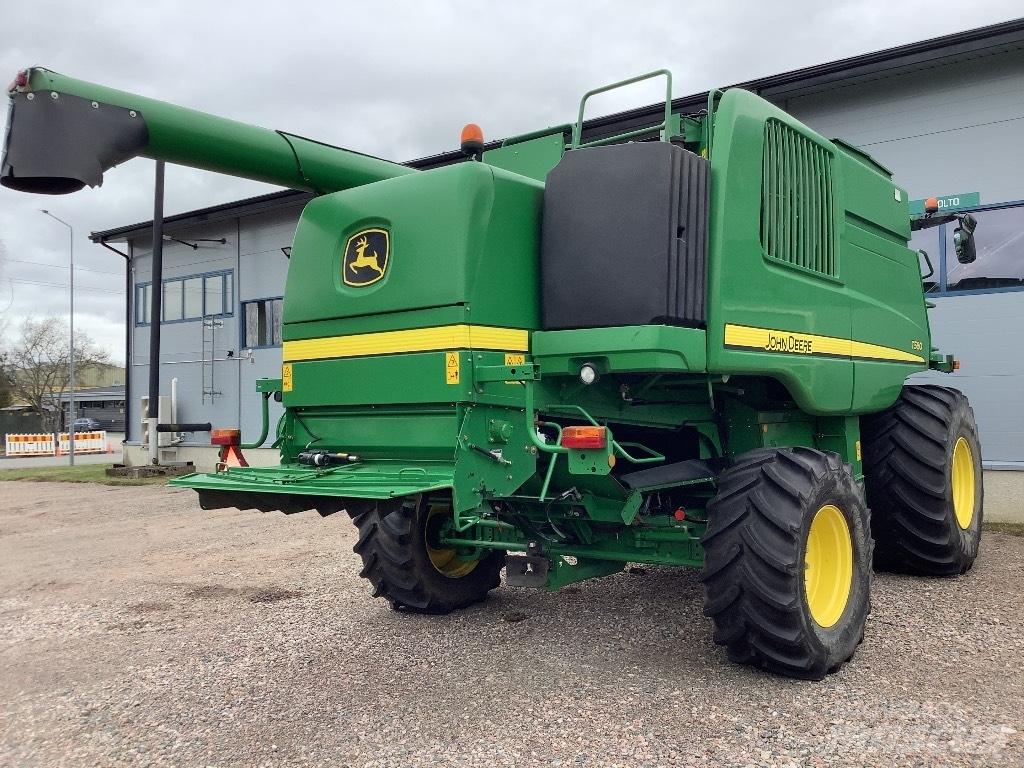 John Deere T560 Kombinované zberacie stroje
