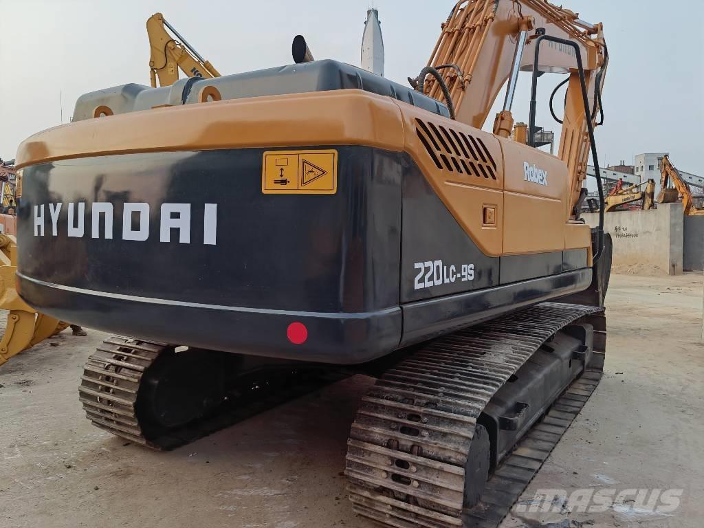 Hyundai 220LC-9S Pásové rýpadlá