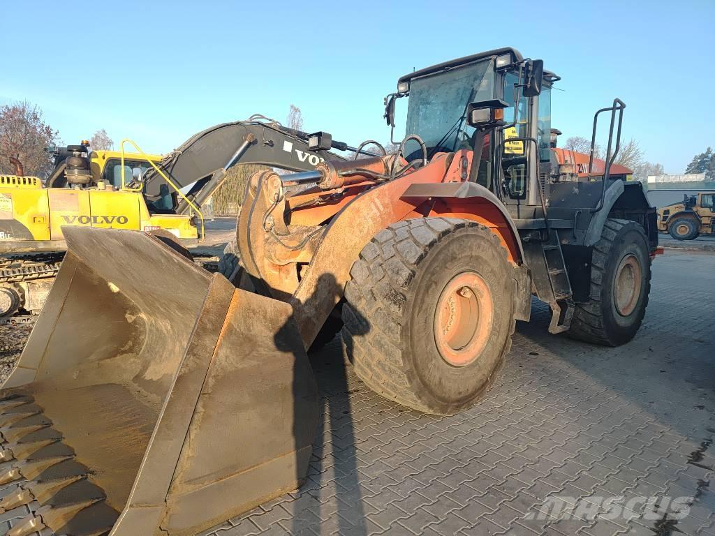Hitachi ZW 310 Kolesové nakladače