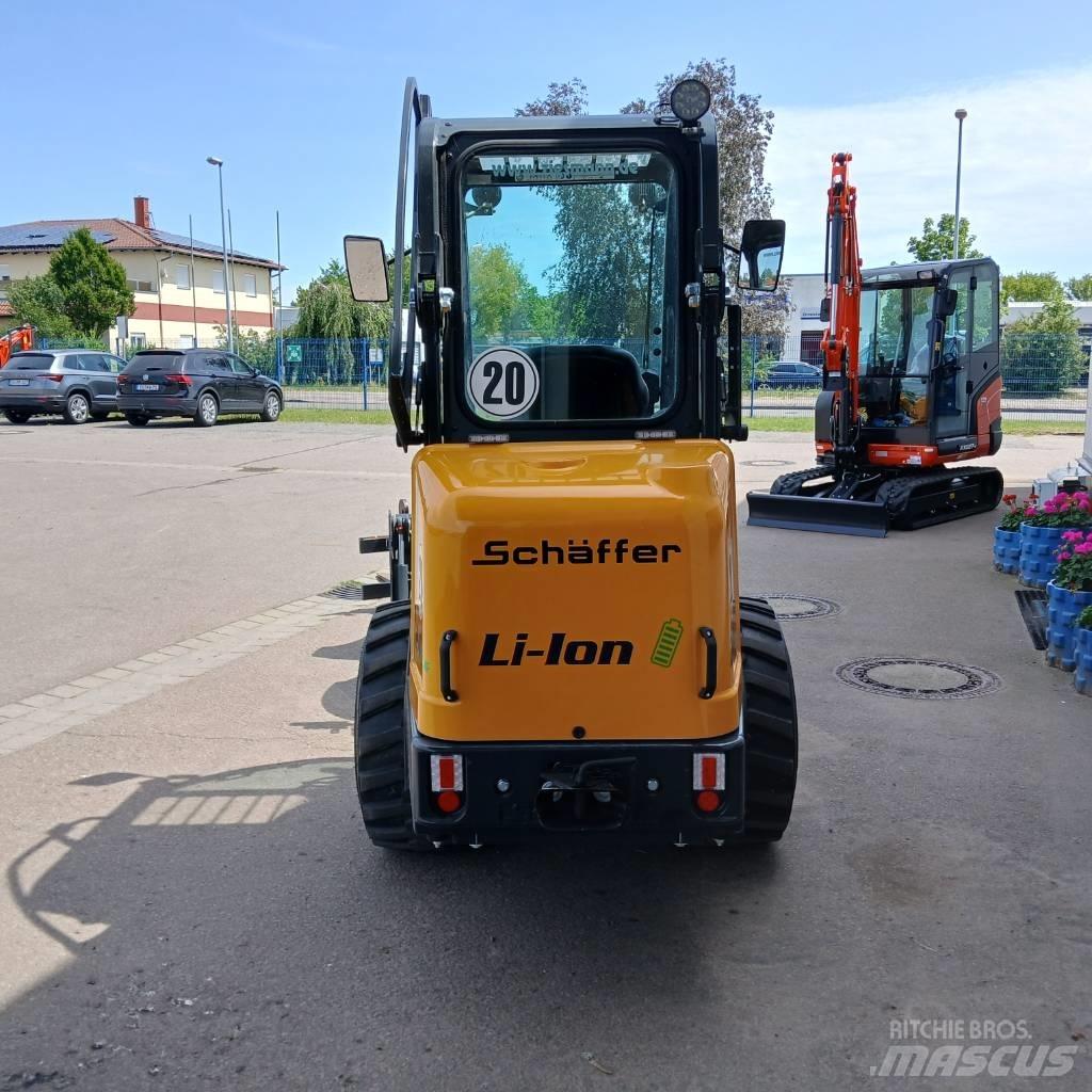 Schäffer Lader 24e Šmykom riadené nakladače