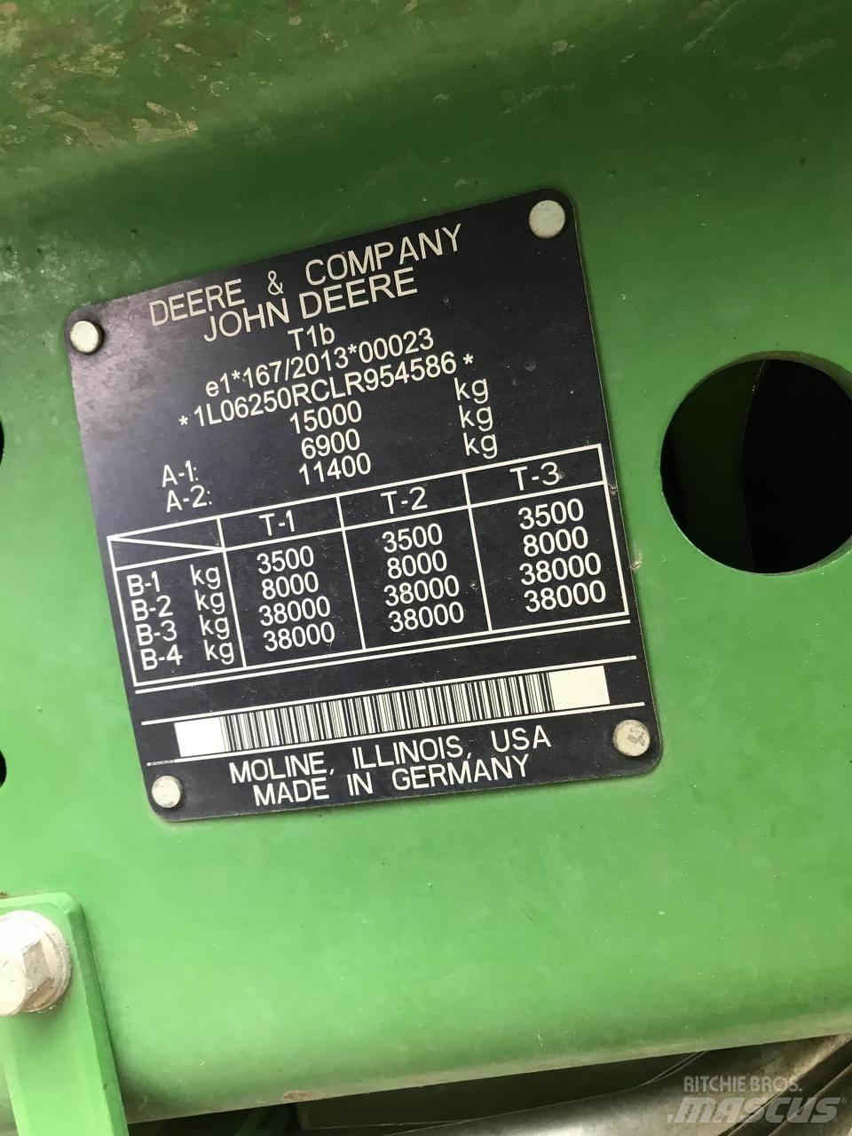 John Deere 6250R Traktory