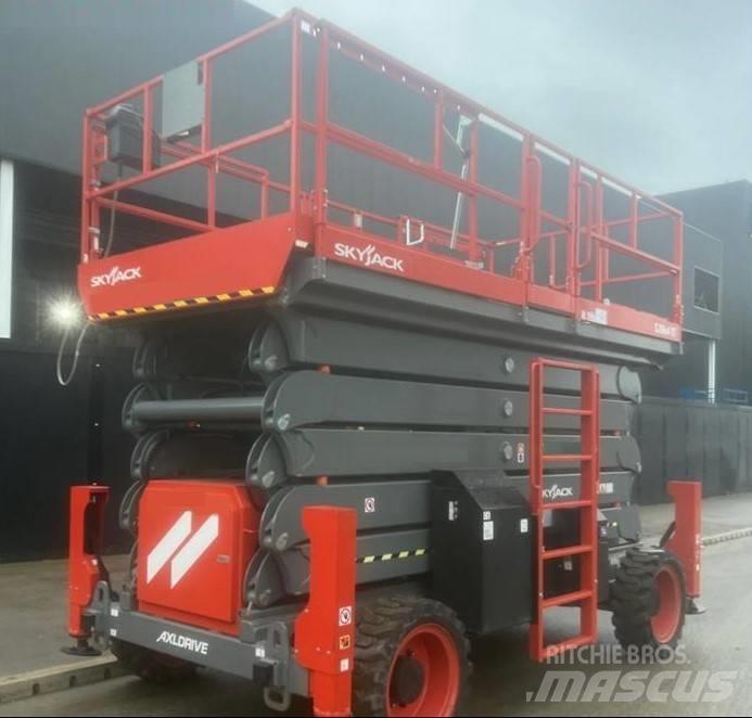 SkyJack SJ9664RT Nožnicové zdvíhacie plošiny