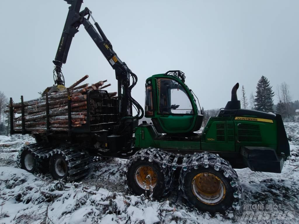 John Deere 1110G Lesné traktory