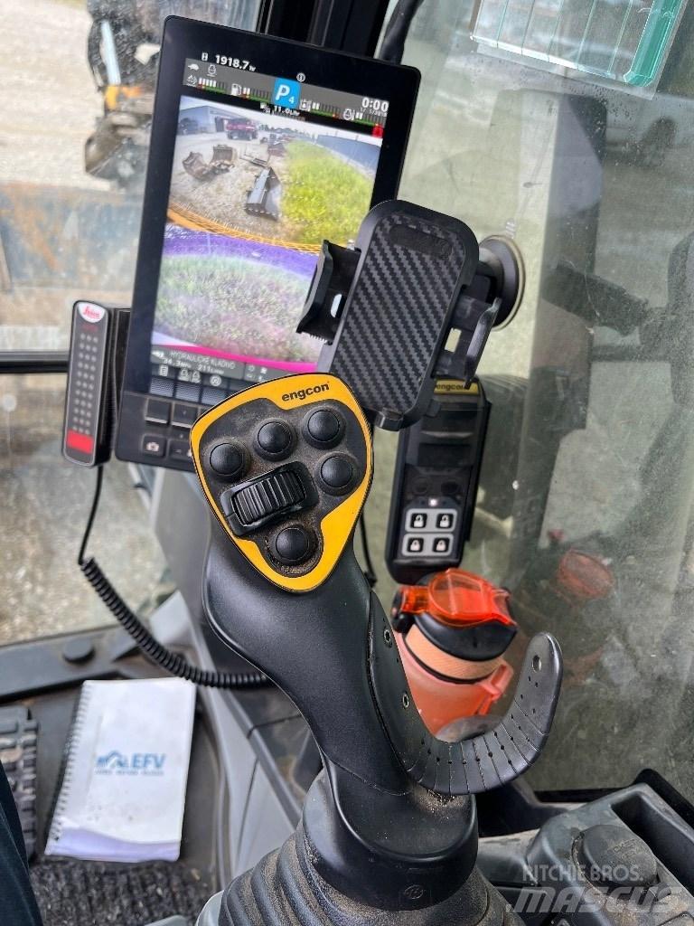 CASE CX 210 E Pásové rýpadlá