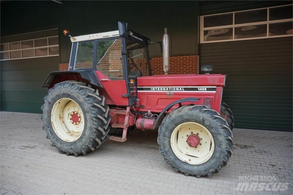 Case IH IHC 1455 Traktory