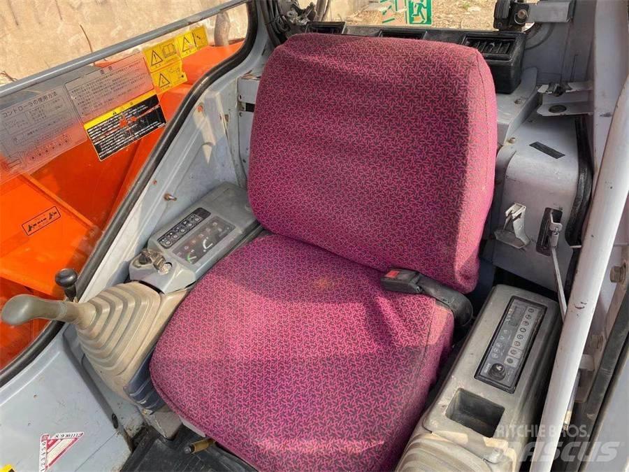 Hitachi EX75 Pásové rýpadlá