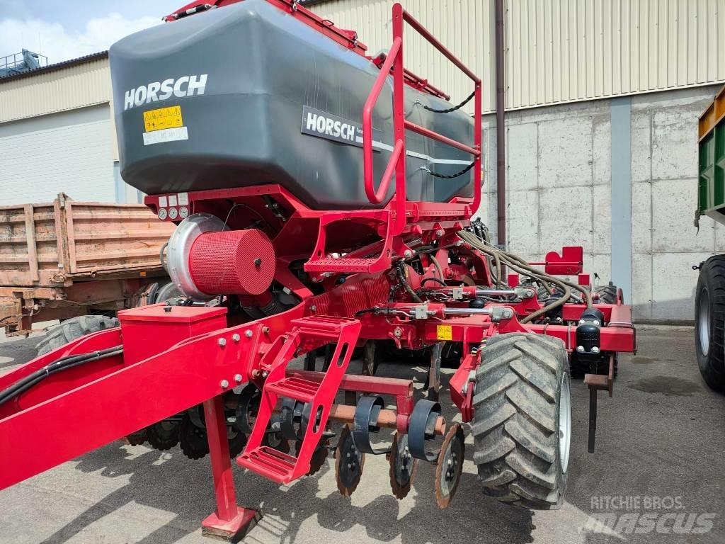 Horsch Focus 4 TD Kombinované sejačky
