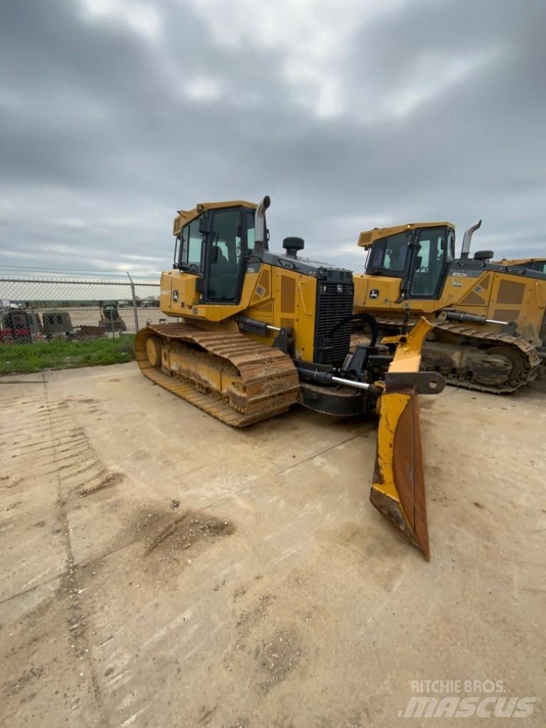 DEERE 750K Pásové dozéry