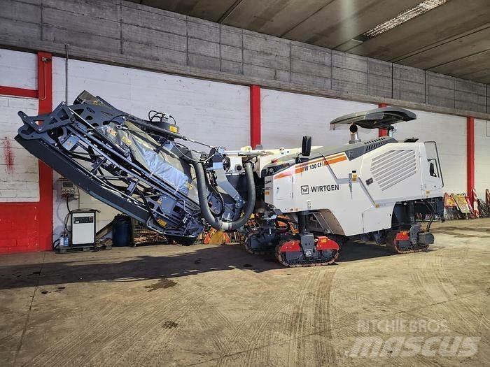 Wirtgen W130CFi Stroje na výrobu betónových prefabrikátov