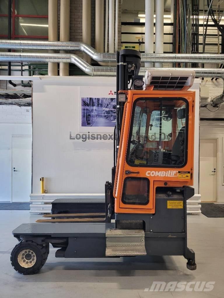 Combilift C 4000 4 cestné vysokozdvižné vozíky