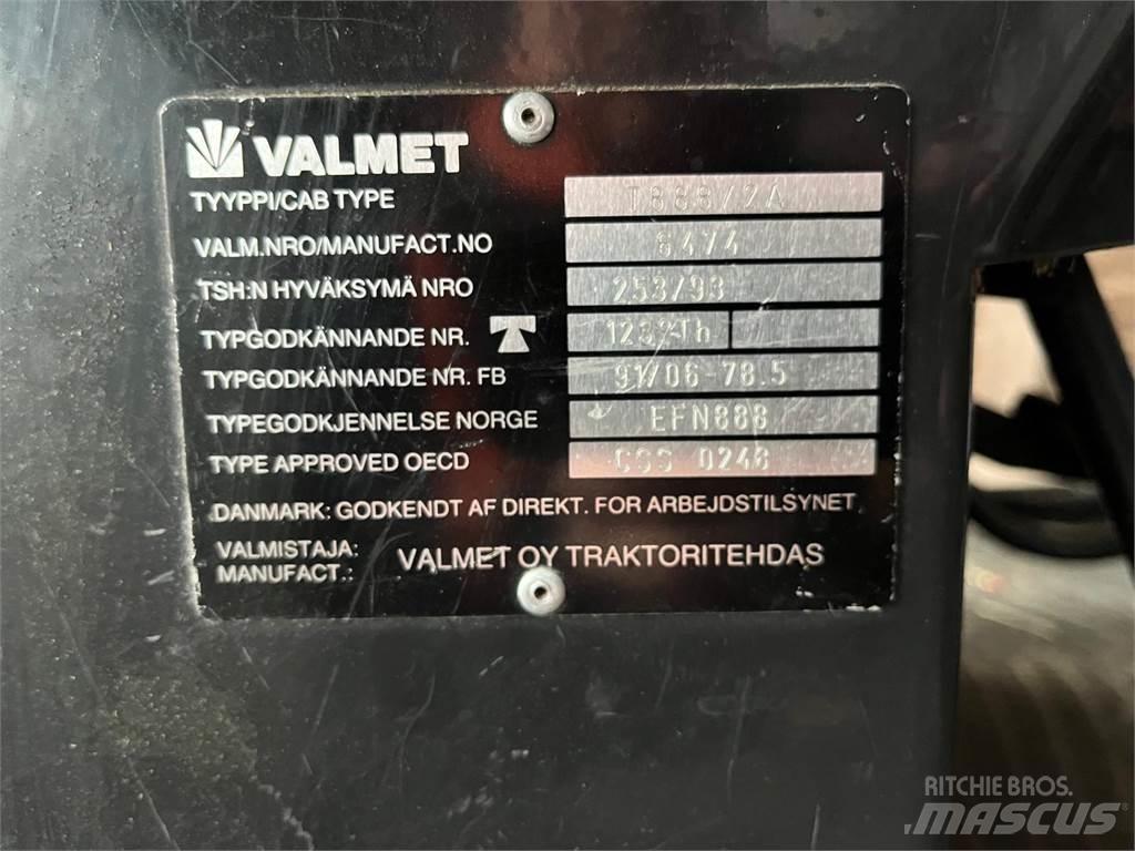 Valmet 6400 4.4 Traktory