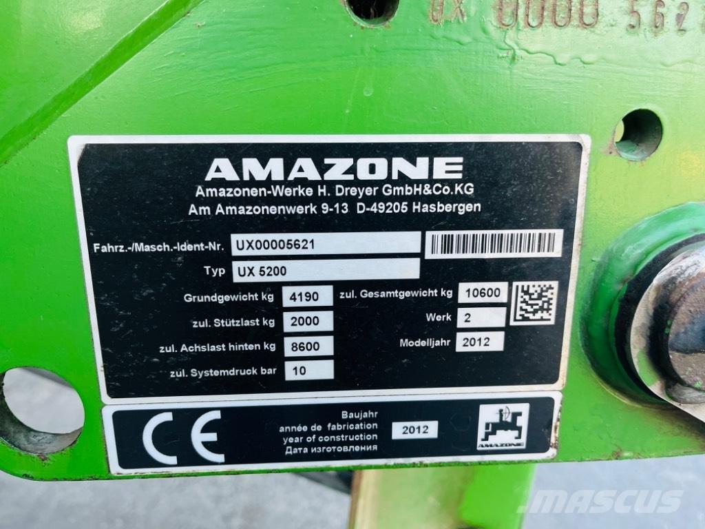 Amazone UX 5200 Ťahané postrekovače