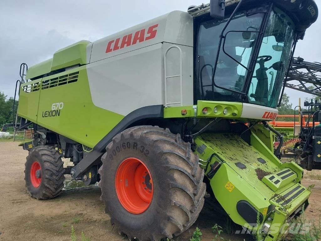 CLAAS Lexion 670 Kombinované zberacie stroje