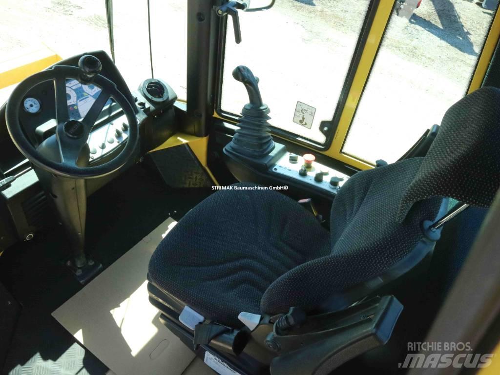 Bomag BW 213 D H-4 i Pôdne kompaktory