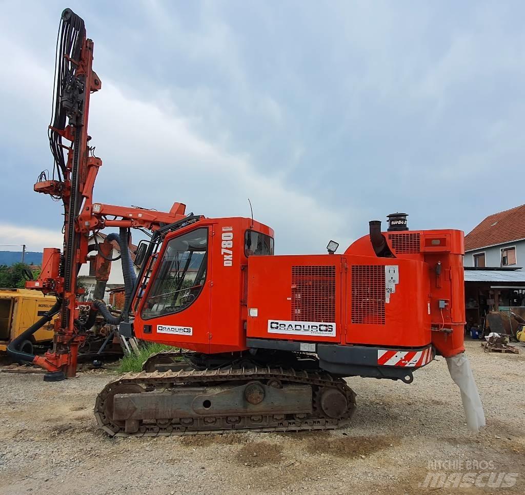Sandvik DX 780 Povrchové vrtné súpravy