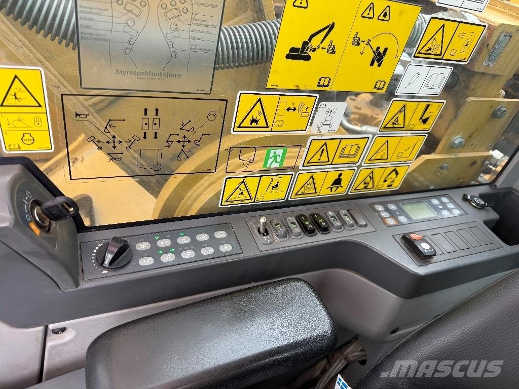 CAT 330 FL Pásové rýpadlá