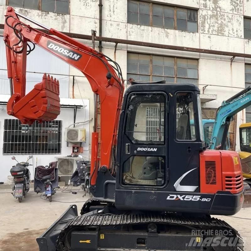 Doosan DX55-9C Pásové rýpadlá