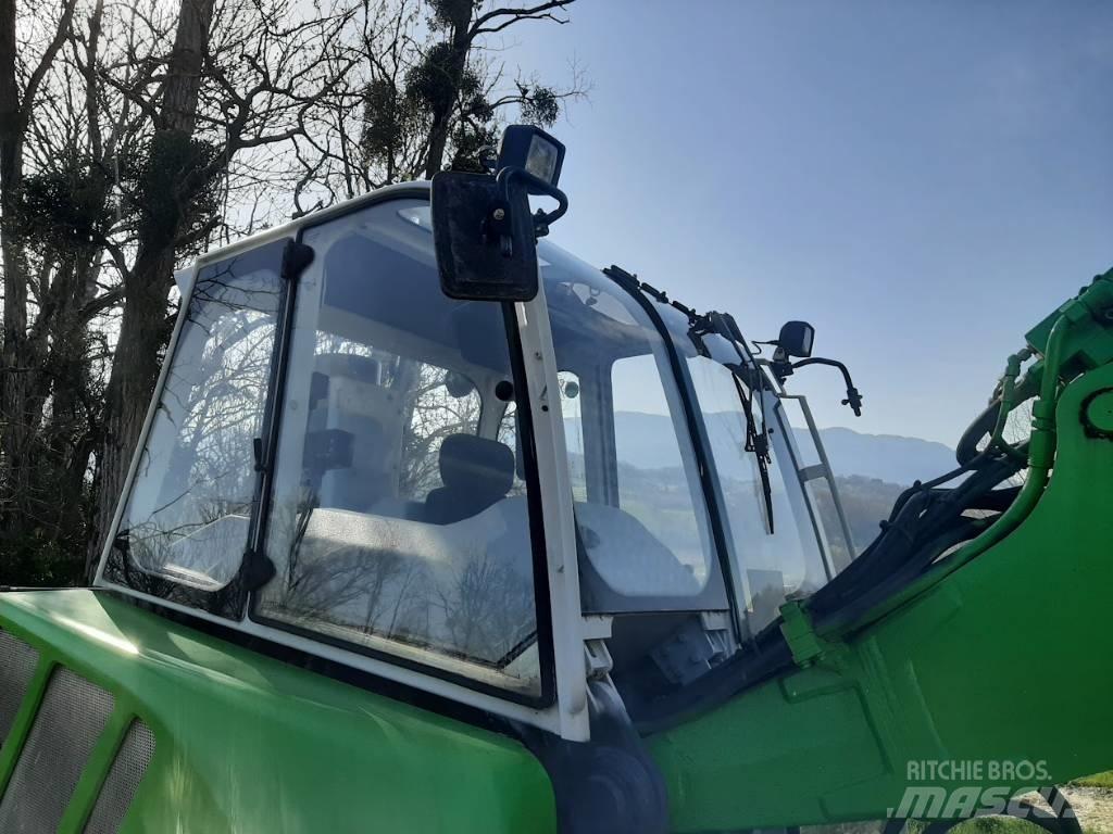 Menzi Muck A91 4x4 Špeciálne bagre