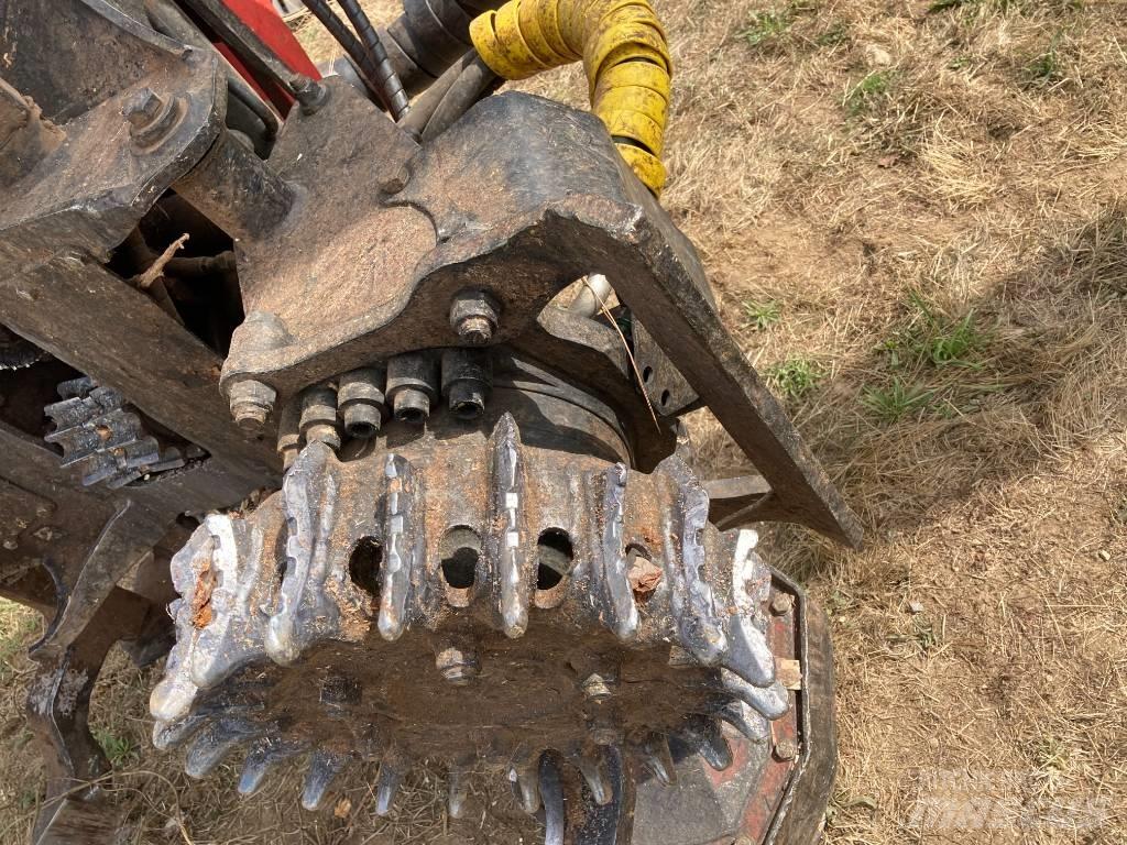 Komatsu 365.1 Žatevné hlavy