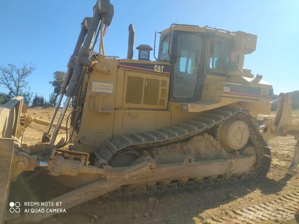 CAT D 7 R II Pásové dozéry