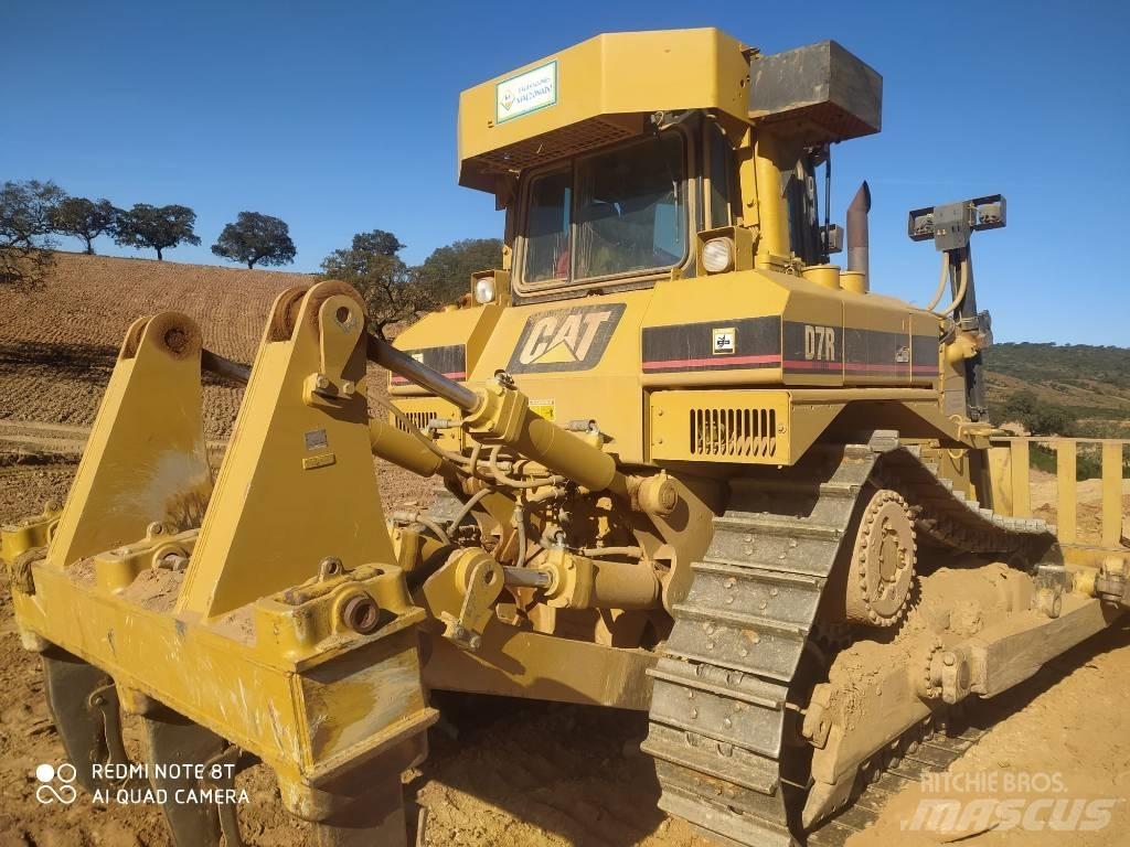 CAT D 7 R II Pásové dozéry