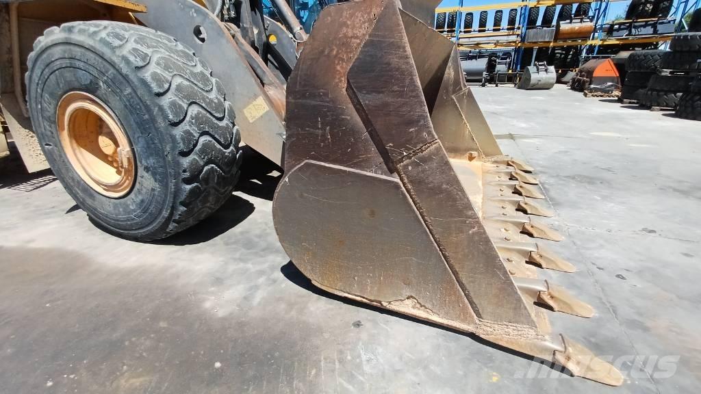 Volvo L 180 F Kolesové nakladače