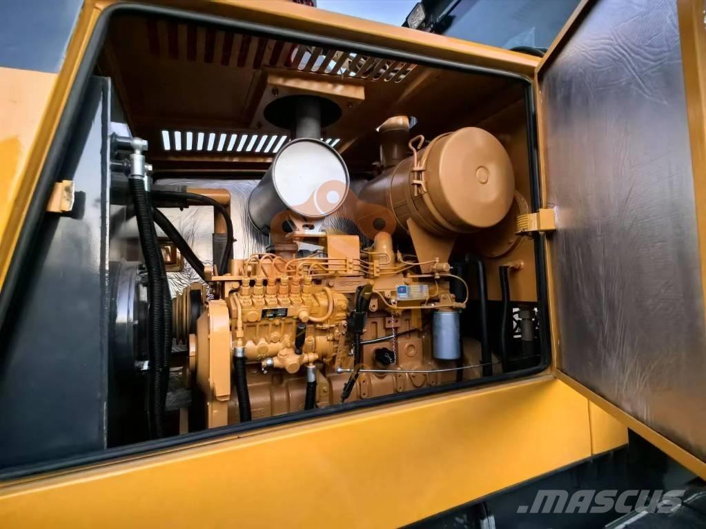 XCMG GR 2153 Grejdery