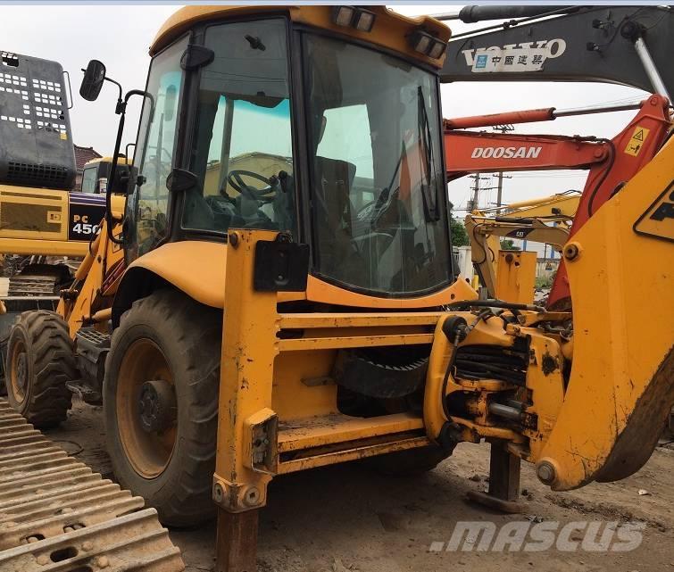 JCB 3CX Rýpadlo-nakladače