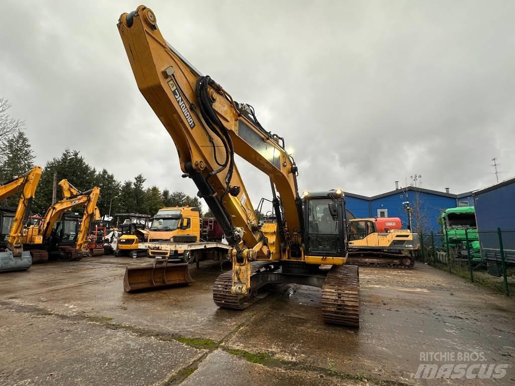 JCB JZ 255 LC Pásové rýpadlá