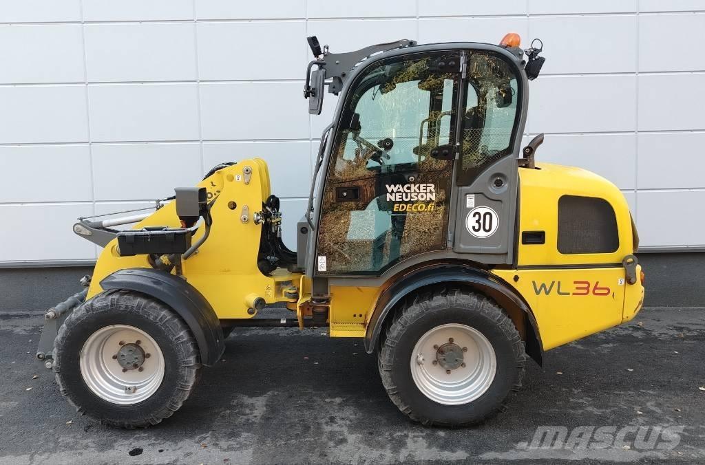 Wacker Neuson WL 36 Kolesové nakladače