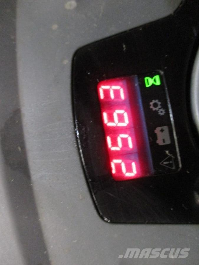 Toyota SPE120 Nízkozdvižný vozík s plošinou