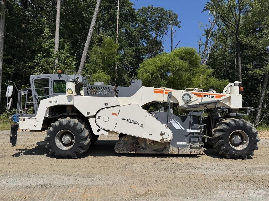 Wirtgen WR 2400 Recyklovače asfaltu