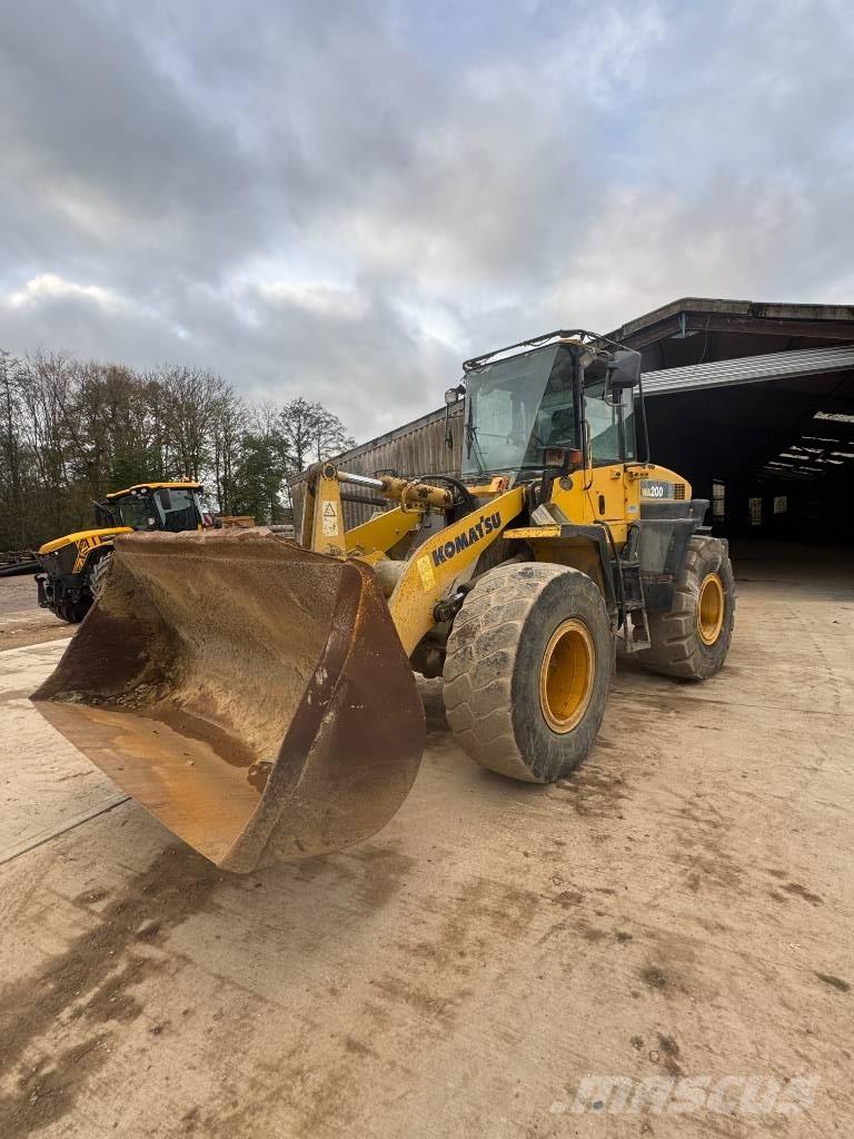 Komatsu WA 200-5 Kolesové nakladače