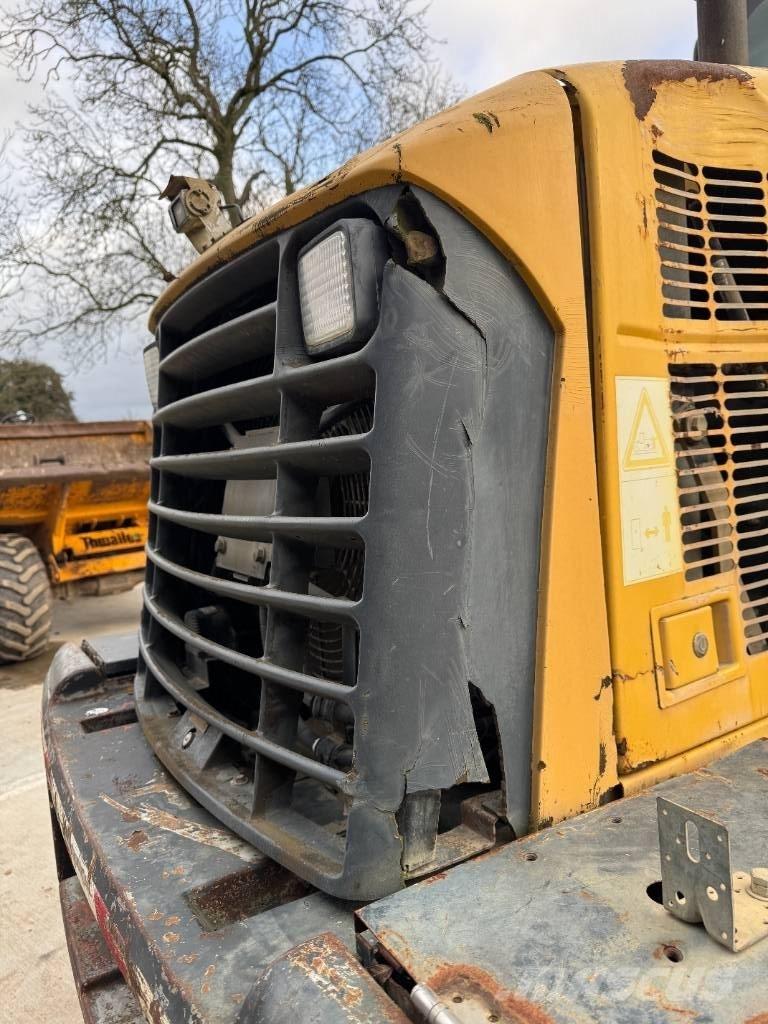 Komatsu WA 200-5 Kolesové nakladače