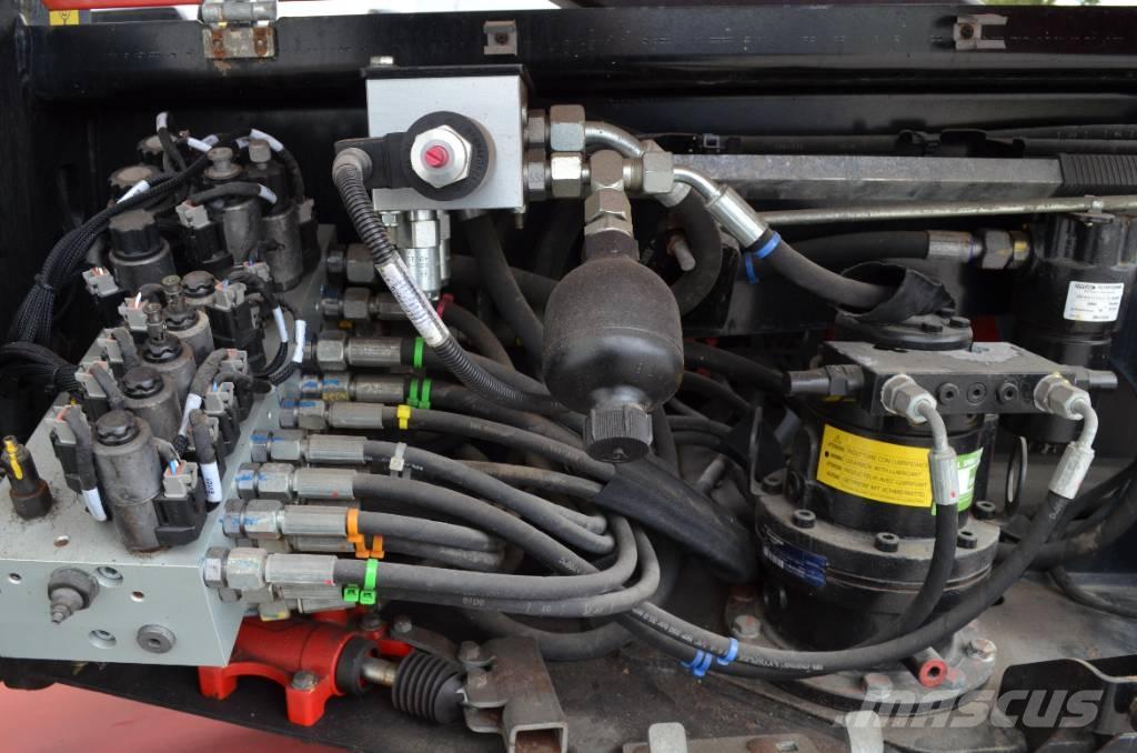 Manitou ManGo 12 Kĺbové plošiny