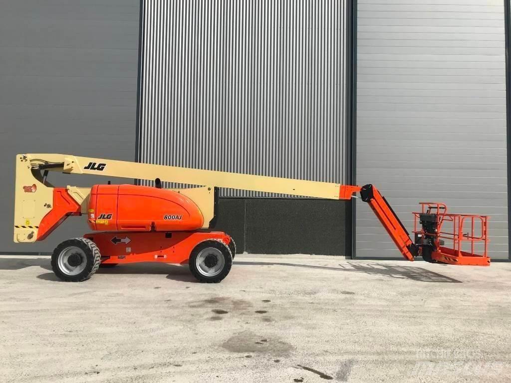 JLG 800 AJ Kĺbové plošiny