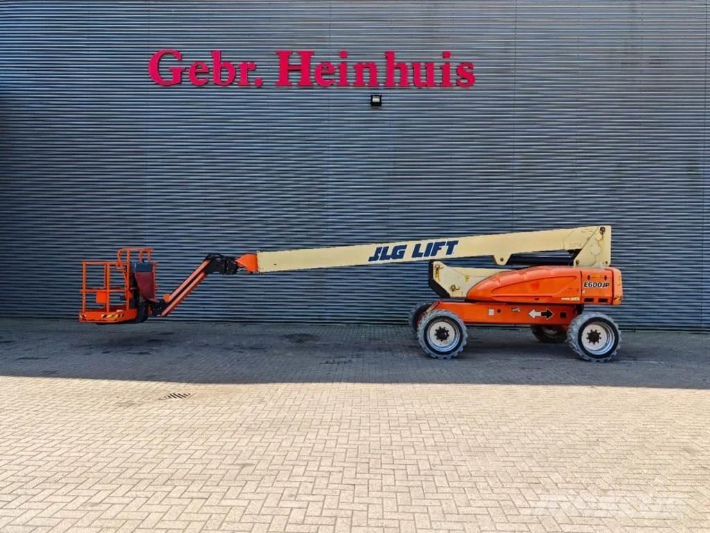JLG E600 JP Kĺbové plošiny