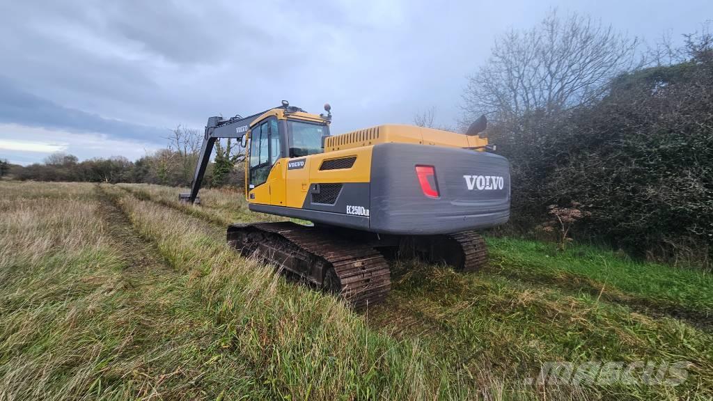 Volvo EC 250 D LR Pásové rýpadlá