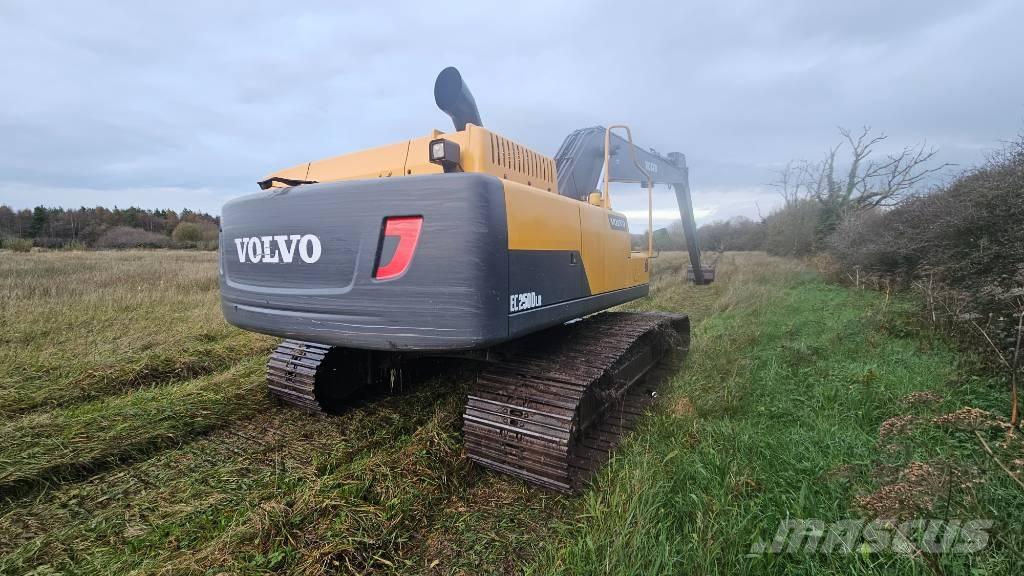 Volvo EC 250 D LR Pásové rýpadlá