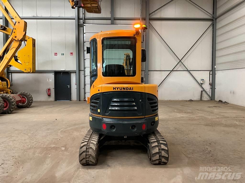 Hyundai R30 Z-9AK Mini rýpadlá < 7t