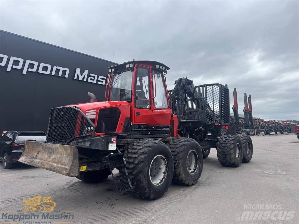 Komatsu 895 Lesné traktory