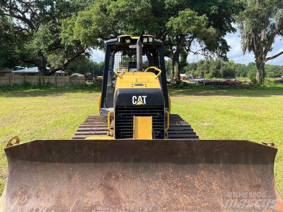 CAT D 3 K 2 LGP Pásové dozéry
